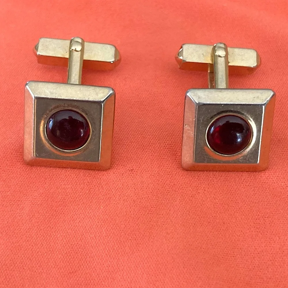1954 Swank Gold & Red stone Cuff-Links